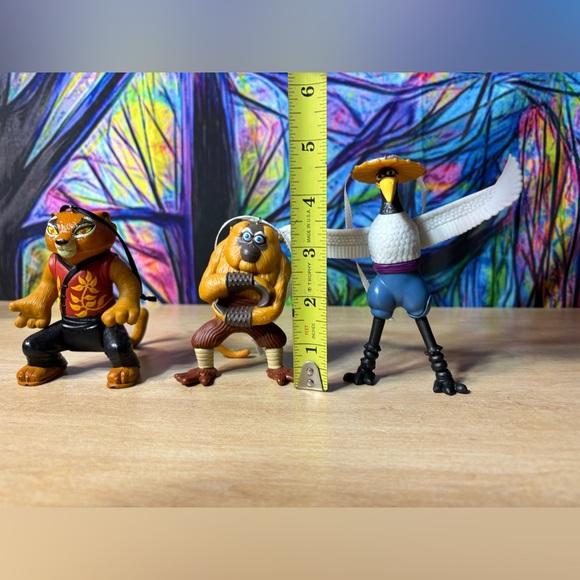 Kung Fu Panda Christmas ornament; Set Of 3, Master Monkey, Master Crane, Tigress - Picture 9 of 9